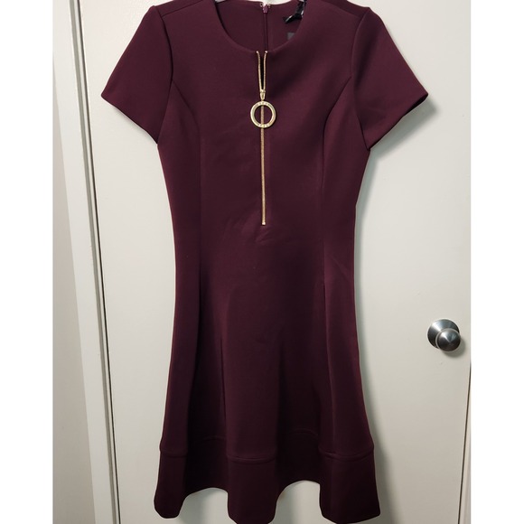 Dkny Dresses & Skirts - DKNY Burgundy Scuba Dress 6 NWT Short Sleeve Pockets A-Line Knee Length Gold Zip